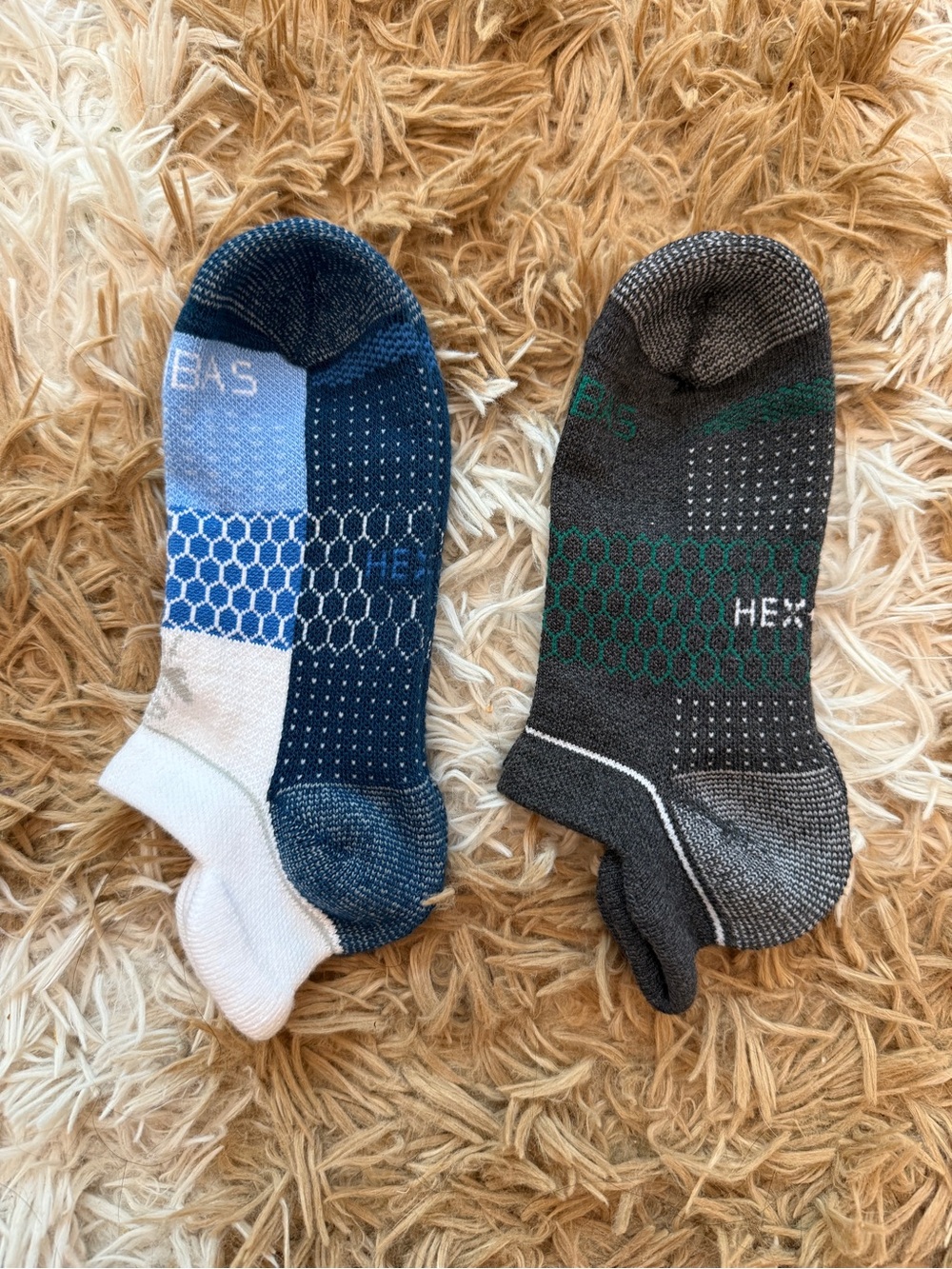 Bombas Low-Cut Athletic Socks - Blue, White & Gray